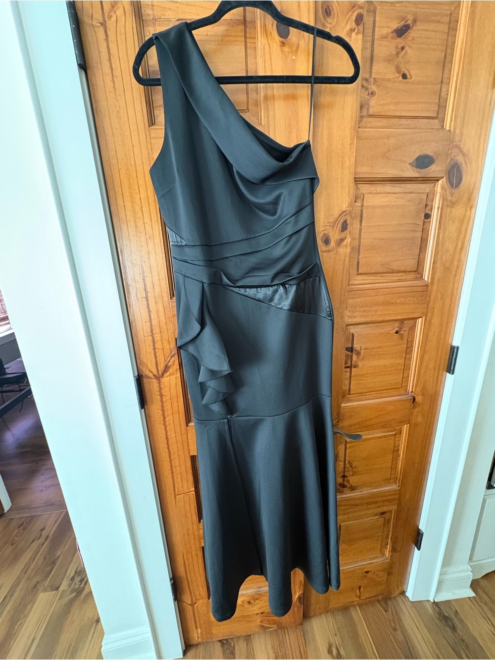 VENUS One-Shoulder Black Cocktail Gown with Ruffle Detail